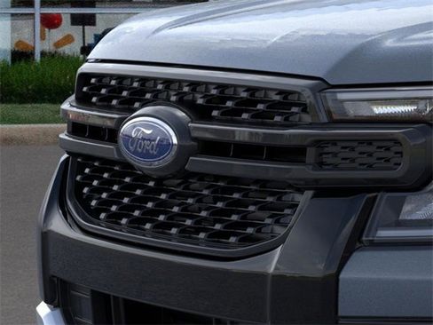 New 2025 Ford Ranger XLT w/ FX4 Off-Road Package image 17