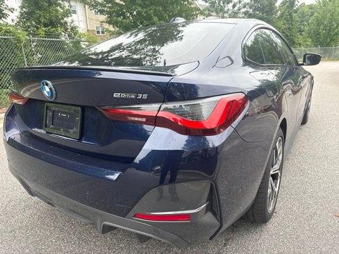 Used 2024 BMW i4 eDrive35 w/ M Sport Package RWD image 9
