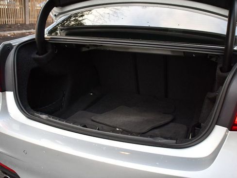 Used 2018 BMW 330i xDrive Sedan image 10