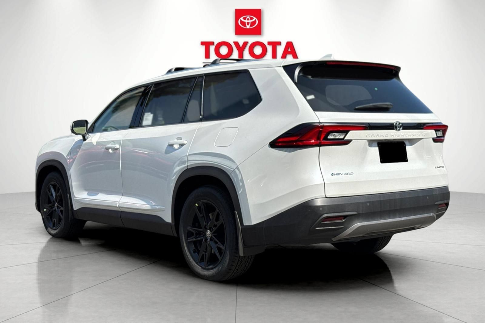 New 2026 Toyota Grand Highlander AWD Hybrid image 5