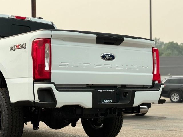 New 2026 Ford F350 XL w/ STX Appearance Package AWD/4WD image 40