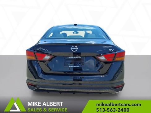 Used 2023 Nissan Altima 2.5 SV FWD image 6
