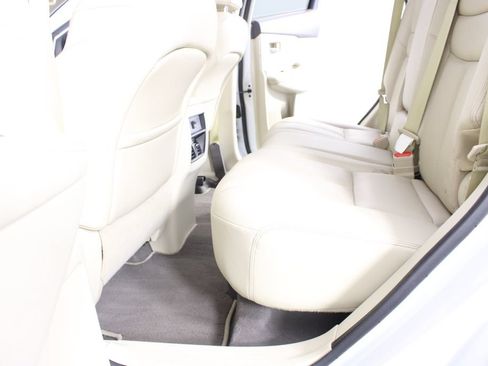 Used 2016 Nissan Murano SL w/ Cargo Package FWD image 17