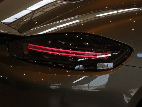 Used 2025 Porsche 718 Cayman GT4 image 21