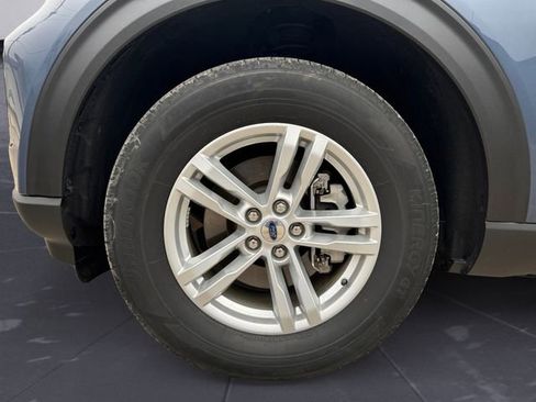 Used 2021 Ford Explorer XLT w/ Equipment Group 202A image 14