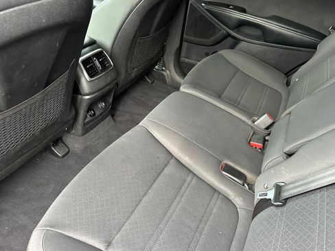 Used 2020 Kia Sorento S image 13