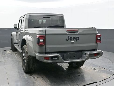 Used 2022 Jeep Gladiator Overland image 4