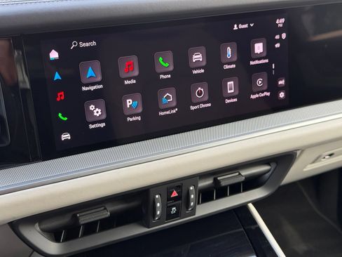Certified 2024 Porsche Cayenne S AWD/4WD image 20