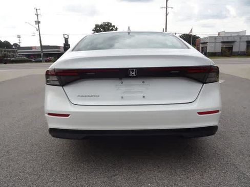 Used 2023 Honda Accord LX image 3