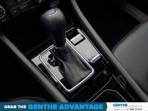 Used 2026 Jeep Compass Limited image 22