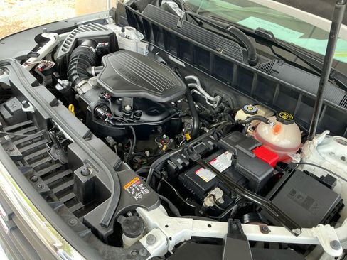 Used 2018 GMC Acadia SLE w/ LPO, Floor Liner Package image 22