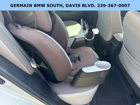 Used 2019 Toyota Corolla LE w/ LE Premium Package image 11