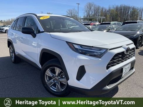 Certified 2025 Toyota RAV4 LE AWD/4WD image 1