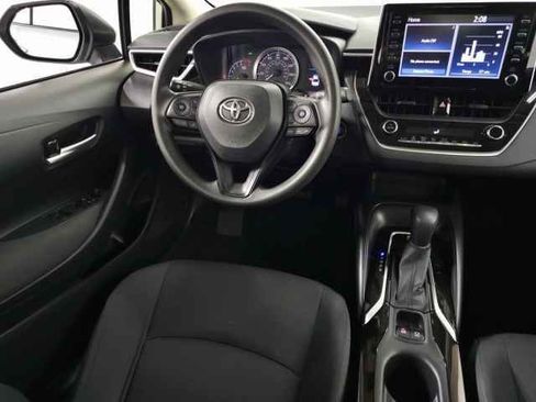Used 2020 Toyota Corolla LE w/ LE Convenience Package image 16