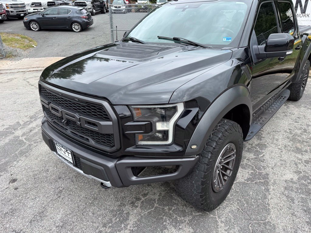 Used 2019 Ford F150 Raptor w/ Equipment Group 802A Luxury AWD/4WD image 19