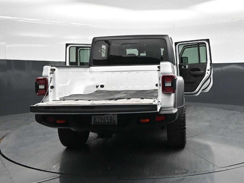 Used 2024 Jeep Gladiator Mojave AWD/4WD image 35