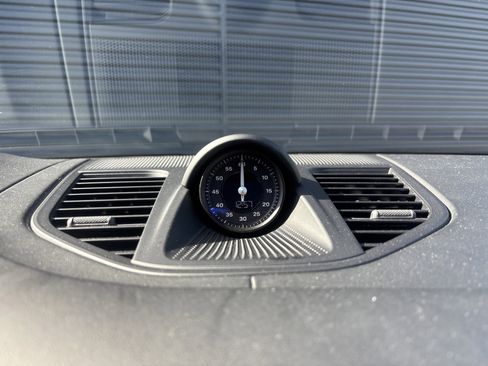 Certified 2024 Porsche Panamera image 28