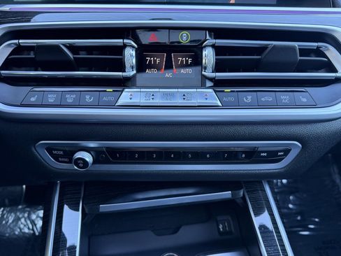 Used 2019 BMW X7 xDrive50i w/ M Sport Package image 24