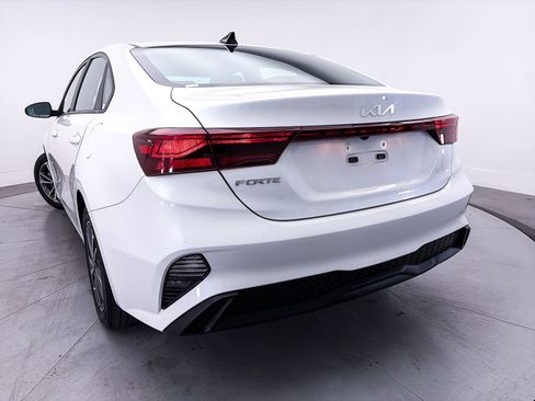 Certified 2023 Kia Forte LXS FWD image 7