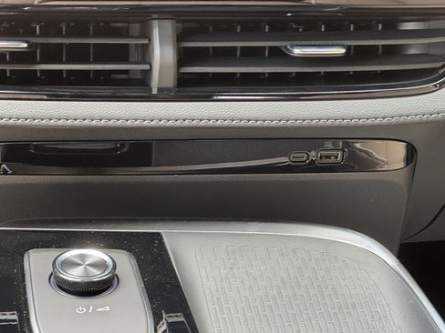 New 2026 Buick Enclave Preferred w/ Power Package image 25