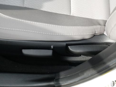 Used 2018 Toyota Corolla LE w/ LE Premium Package w/Moonroof FWD image 21