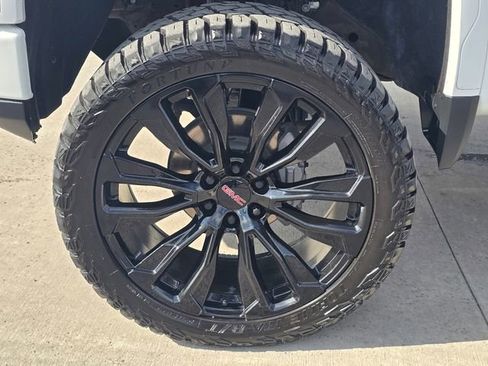 Used 2024 GMC Sierra 1500 Elevation RWD image 11