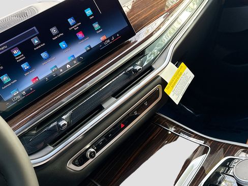 New 2026 BMW X5 xDrive50e w/ M Sport Package image 28