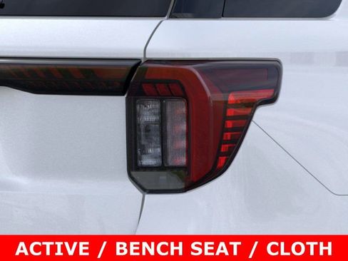 New 2025 Ford Explorer Active image 21