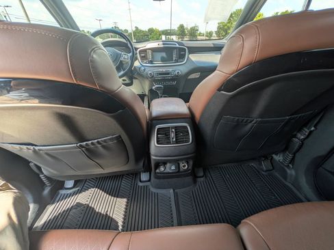 Used 2019 Kia Sorento SX FWD image 36