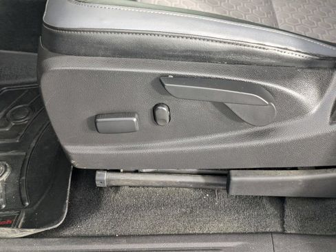 Certified 2018 Chevrolet Colorado Z71 AWD/4WD image 13