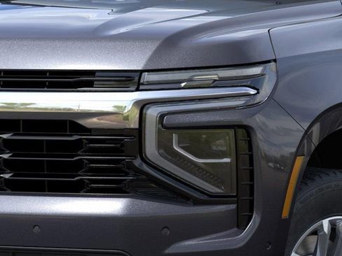 New 2026 Chevrolet Suburban LS image 10