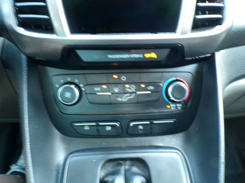 Used 2022 Ford Transit Connect XL FWD image 19
