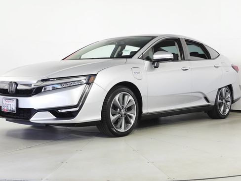 Used 2019 Honda Clarity Touring image 2
