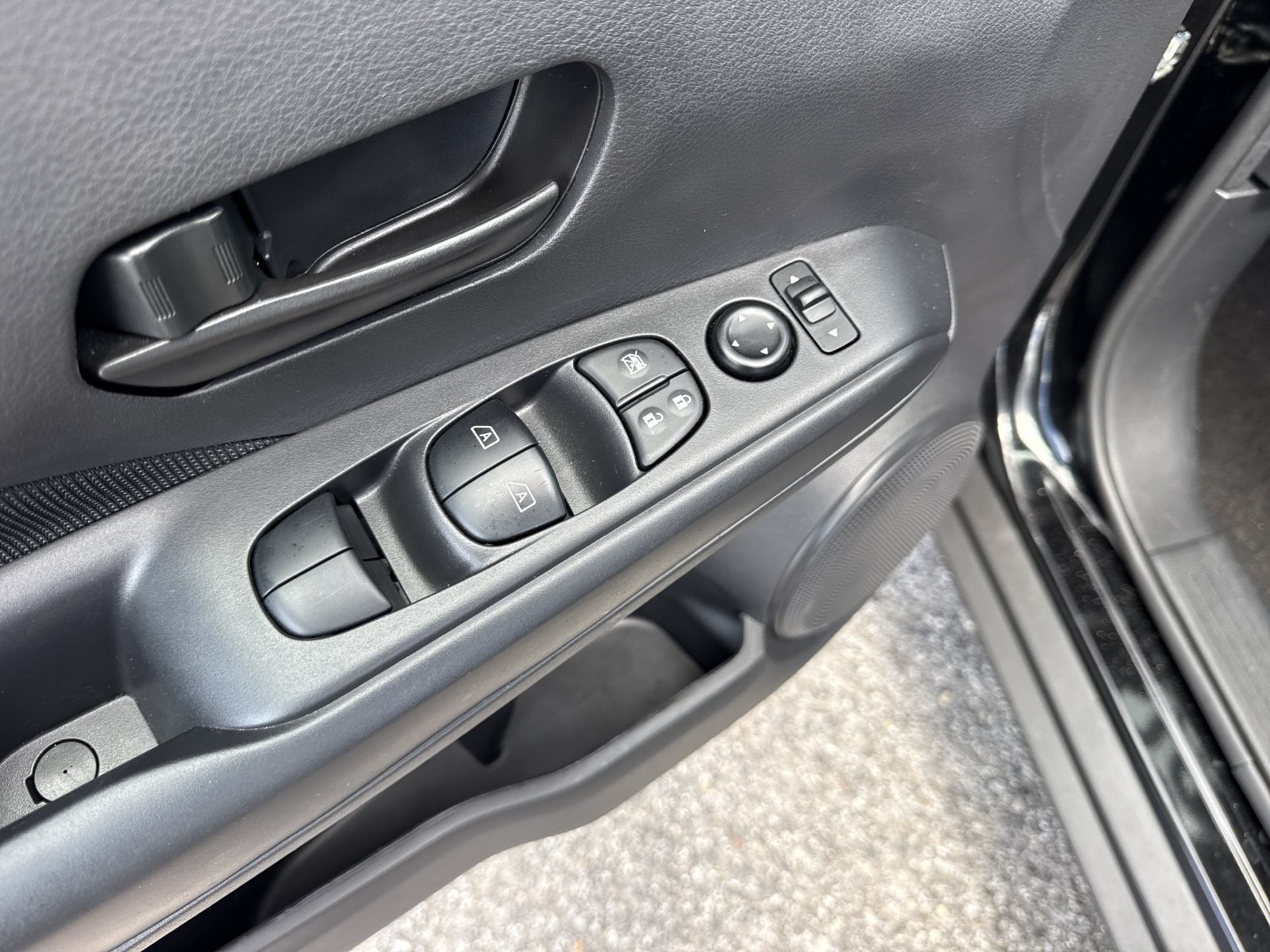 Used 2024 Nissan Kicks S FWD image 14