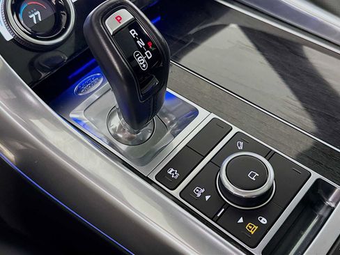 Certified 2022 Land Rover Range Rover Sport HSE Silver Edition image 17