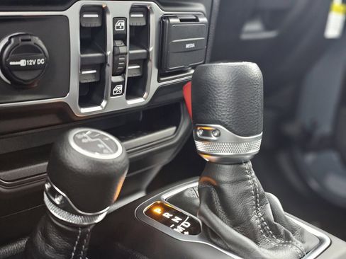 New 2026 Jeep Gladiator Sport image 20