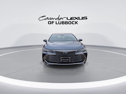 Used 2022 Toyota Avalon Limited w/ Advanced Safety Package FWD image 3