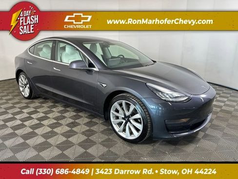 Used 2019 Tesla Model 3 Long Range image 1