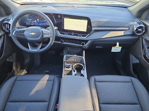 New 2026 Chevrolet Equinox LT w/ Convenience Package II image 21