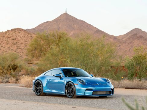 Used 2024 Porsche 911 GT3 RWD image 2