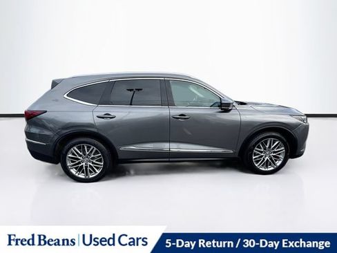 Used 2023 Acura MDX SH-AWD w/ Advance Package image 11