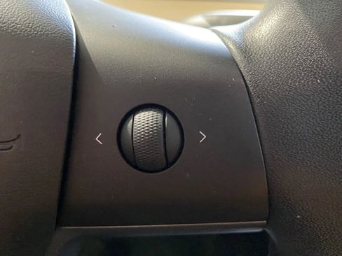 Used 2020 Tesla Model 3 Standard Range Plus image 16