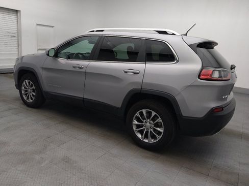 Used 2019 Jeep Cherokee Latitude Plus AWD/4WD image 3
