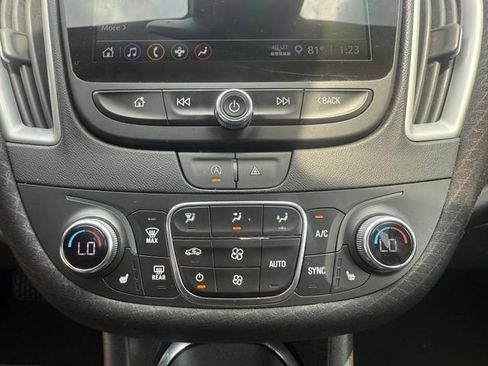 Used 2023 Chevrolet Malibu LT FWD image 12
