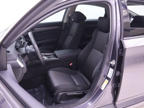 Certified 2019 Honda Accord LX image 4