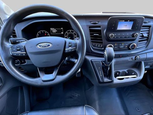 Used 2022 Ford Transit 250 Medium Roof AWD image 5