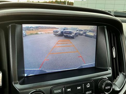 Used 2016 GMC Canyon SLE w/ All Terrain Package image 21