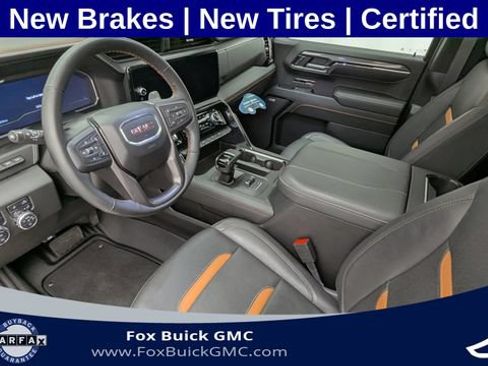 Used 2024 GMC Sierra 1500 AT4 w/ Technology Package AWD/4WD image 14