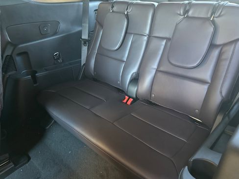 New 2026 Ford Explorer Platinum image 14