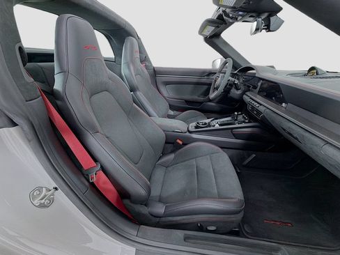 Used 2026 Porsche 911 Targa 4 GTS AWD/4WD image 33